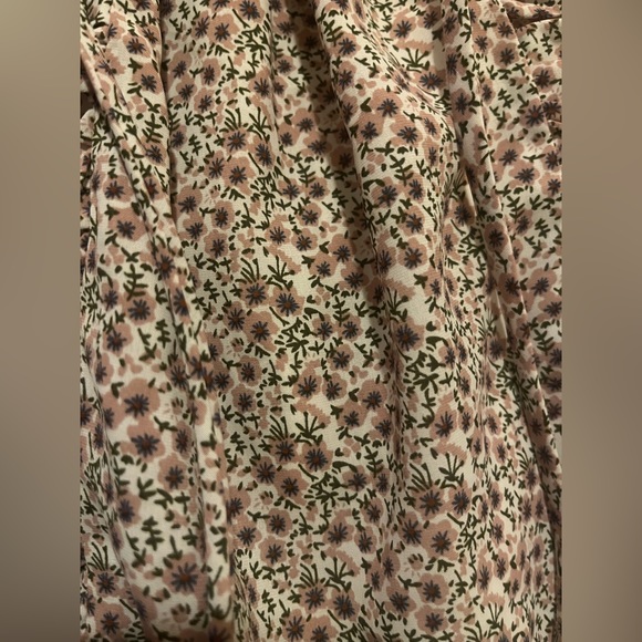 Beautiful floral short dress - Picture 6 of 9